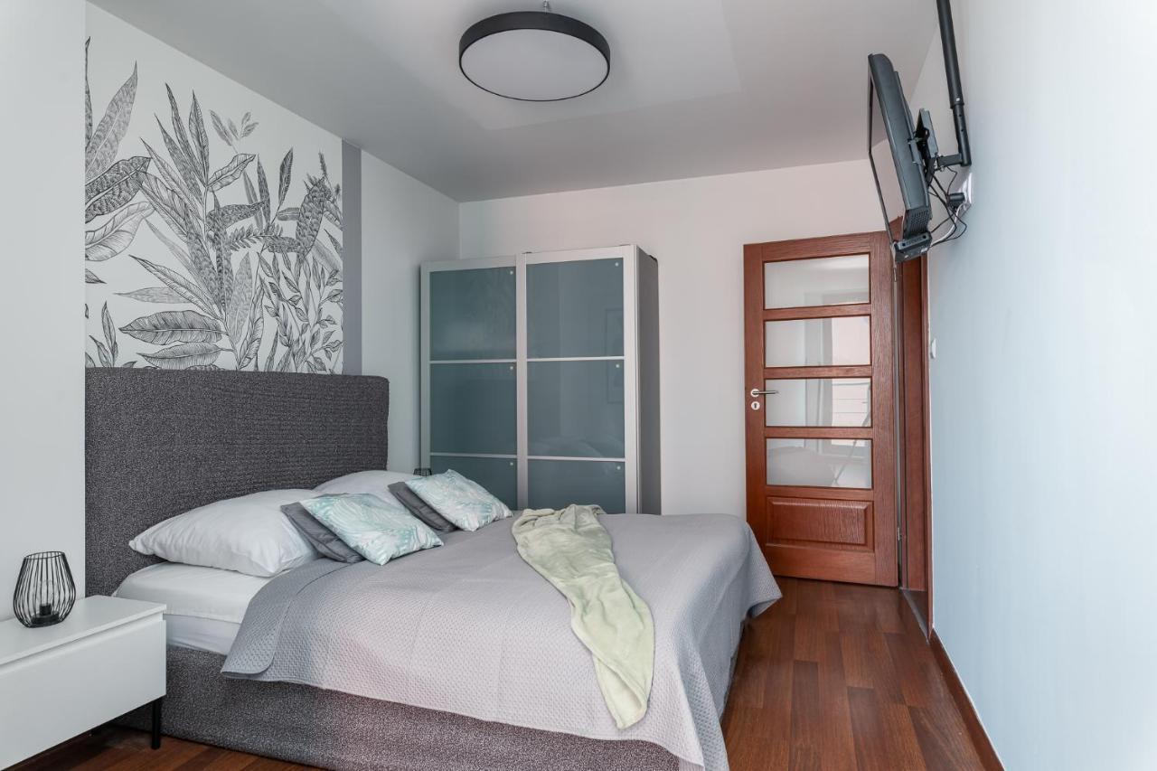 Comfortable In Old Town With Parking-sokolnicza By #hoomvi Apartment *